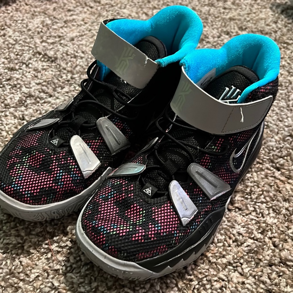 Nike Kyrie 7 Pixel Camo